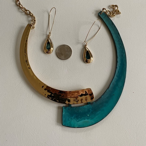 Enameled Metal Necklace and Earrings set New - Picture 4 of 6